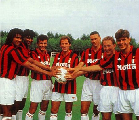 Jean-Pierre Papin, in AC Milan with legendary players like Ruud gullit, Frank Rijkaard, Savic, Savicevic, Baresi, Van Basten and Boban