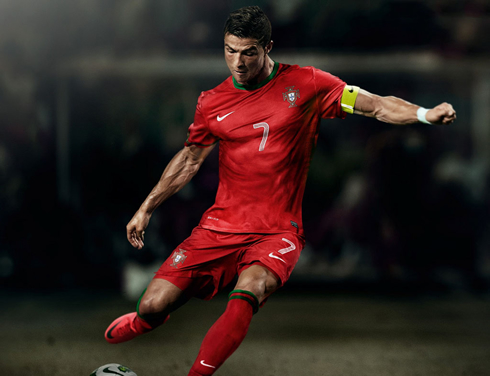 Cristiano Ronaldo wallpaper playing for Portugal in 2012-2013