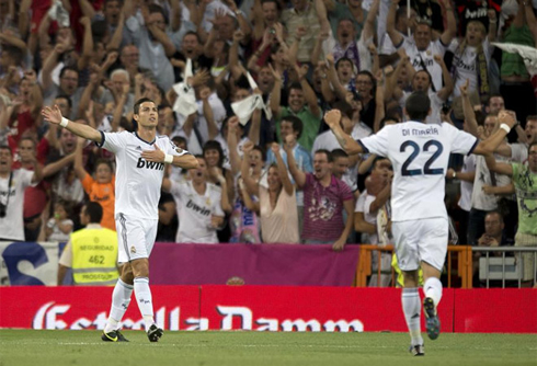 Cristiano Ronaldo hitting his own chest, after scoring for Real Madrid against Barcelona, in 2012