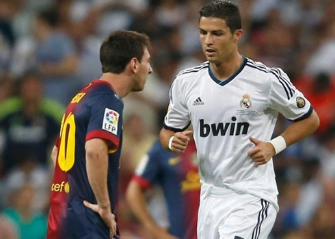 Cristiano Ronaldo vs Lionel Messi, in a game between Real Madrid and Barcelona, in 2012-2013