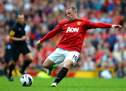 Wayne Rooney playing for Manchester United, in 2012-2013