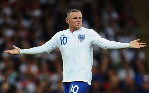 Wayne Rooney wearing the English National Team number 10 jersey, in the 2014 World Cup qualification stage
