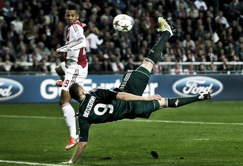 Karim Benzema half volley and bicycle kick goal, in Ajax vs Real Madrid (1-4), for the UEFA Champions League 2012-2013