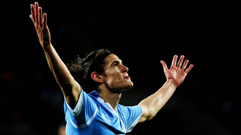 Edinson Cavani playing for Napoli with heart and commitment, in 2012-2013