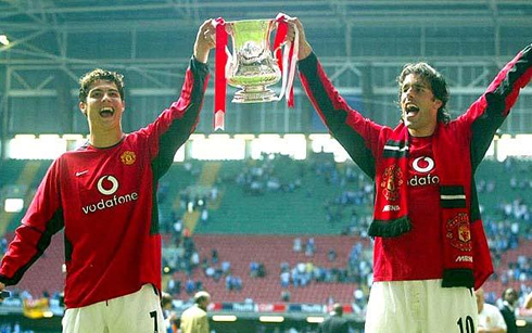 Out of this world - Ruud van Nistelrooy reacts to Cristiano Ronaldo's goal  against Portsmouth 