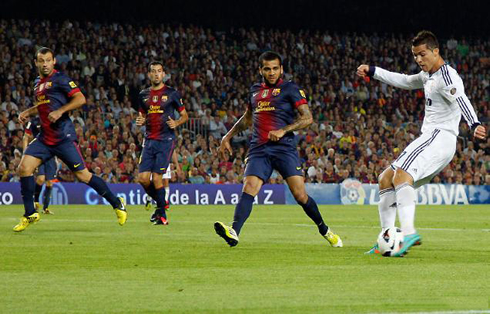 Cristiano Ronaldo left foot goal in Barcelona vs Real Madrid, 2012-2013