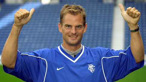 Ronald de Boer presented in Glasgow Rangers FC, where he played between 2000-2004