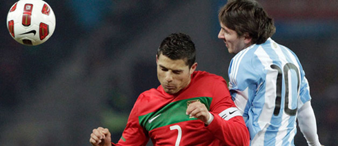 Cristiano Ronaldo fighting in the air against Lionel Messi, in Portugal vs Argentina