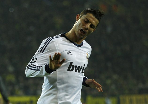 Cristiano Ronaldo calm down hand gestures goal celebrations, in Borussia Dortmund vs Real Madrid, at the UEFA Champions League 2012-2013