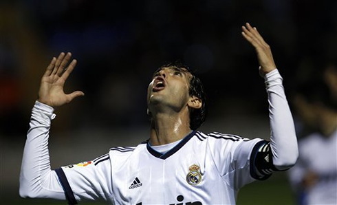 Cristiano Ronaldo raising his hands to the sky, to thank God for the goal in Real Madrid 2012-2013