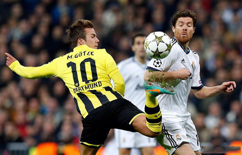 Mario Gotze back heel trick against Xabi Alonso, in Real Madrid vs Borussia Dortmund, in Champions League 2012-2013