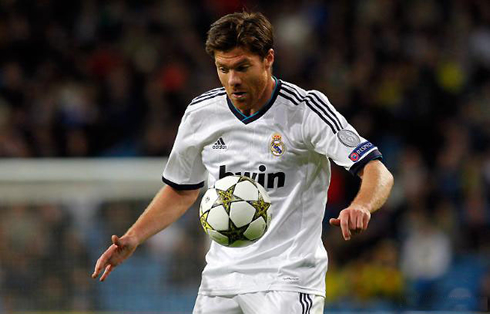 Xabi Alonso in action, in Real Madrid vs Borussia Dortmund, for the UEFA Champions League 2012-2013