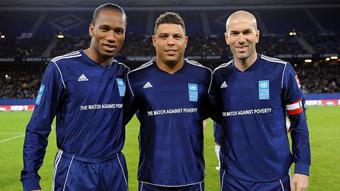 Didier Drogba photo with Ronaldo and Zinedine Zidane, in the charity match against poverty