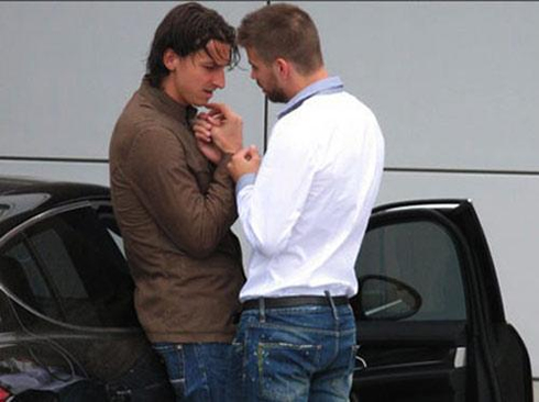 Gerard Piqué acting gay with Zlatan Ibrahimovic, in Barcelona