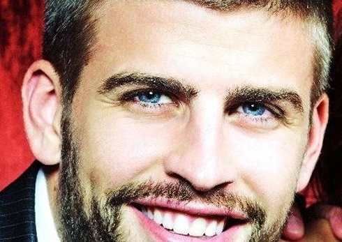 Gerard Piqué bright blue eyes, the most beautiful Spanish soccer player