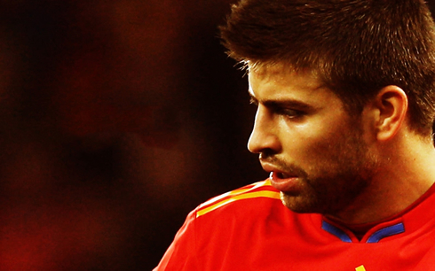 Gerard Piqué wallpaper in 2012-2013