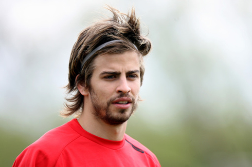 Gerard Piqué at a very young age, in Manchester United in 2004-2005