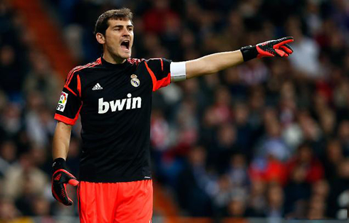 Iker Casillas leading Real Madrid defenders in 2012-2013
