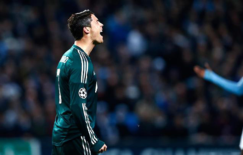 Cristiano Ronaldo screaming during Manchester City vs Real Madrid, in 2012-2013