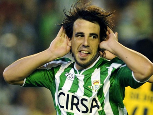 Beñat Extebarria, celebrating his goal in Betis vs Real Madrid, for La Liga 2012-2013