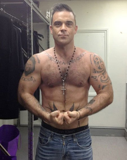 Robbie Williams ripped off body muscles, is no longer a fat guy