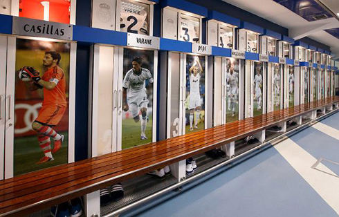 Real Madrid dressing rooms at the Santiago Bernabéu, photo 2