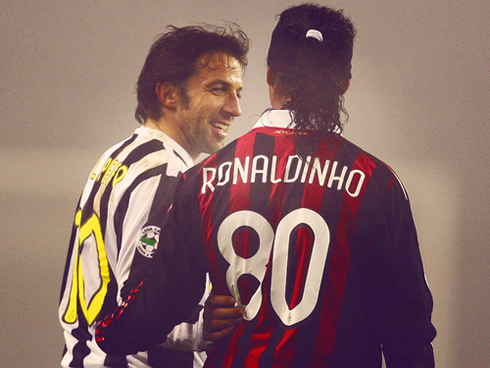 Ronaldinho talking with Alessandro Del Piero, in Juventus vs AC Milan, in Serie A