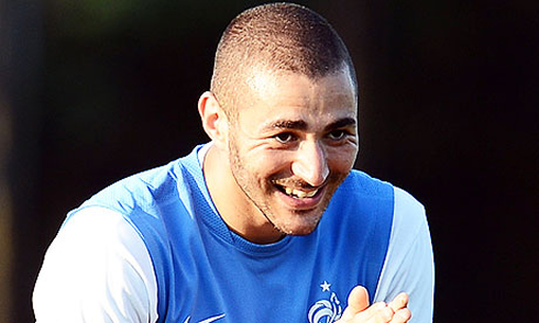Karim Benzema prankish face in a Real Madrid training session