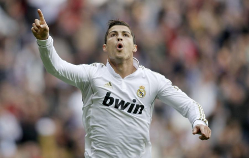 Cristiano Ronaldo goal for Real Madrid, in 2012-2013
