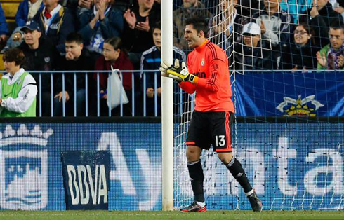 Adán replacing Iker Casillas in Real Madrid, in 2012-2013