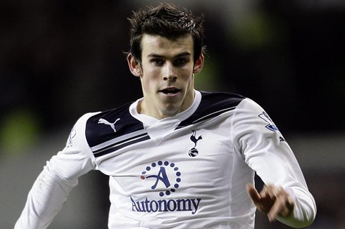 Gareth Bale in a Tottenham Hotspur white jersey