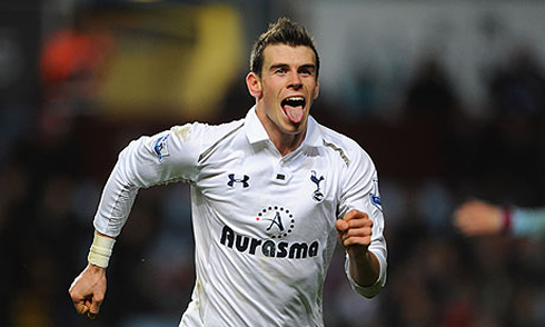 Gareth Bale running with his tongue out