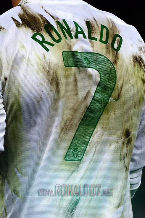 Cristiano Ronaldo, dirty number 7 wallpaper for 2013