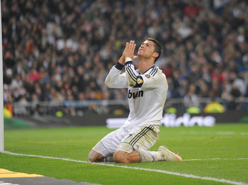 ronaldo cristiano god praying soccer madrid muse abuse