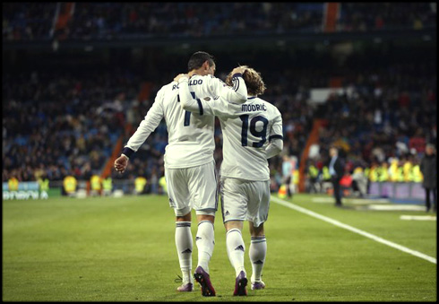 Cristiano Ronaldo and Mesut Ozil, best friends in Real Madrid 2013