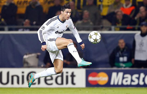 Cristiano Ronaldo lob and goal vs Borussia Dortmund, in Champions League, in October 2012