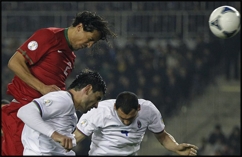 Bruno Alves header goal, in Azerbaijan 0-2 Portugal, for the FIFA World Cup 2014 qualifiers