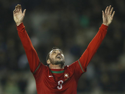 Hugo Almeida thanking God for his goal for the Portuguese National Team, in 2013-2014
