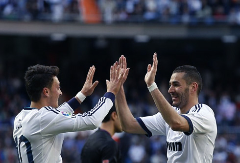 Mesut Ozil and Karim Benzema solidifying their partnership in Real Madrid attack