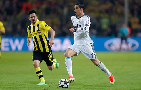 Cristiano Ronaldo running away from Gundogan, in Borussia Dortmund 4-1 Real Madrid, in 2013