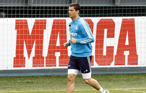 Cristiano Ronaldo training injured, in Real Madrid 2013