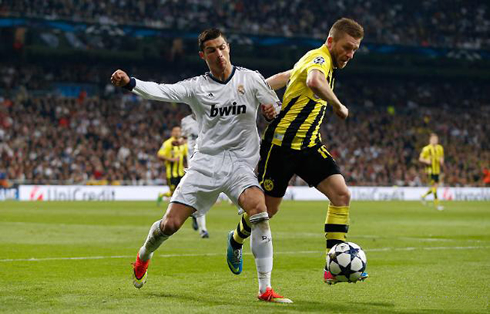 Cristiano Ronaldo strength in Real Madrid 2-0 Borussia Dortmund, in 2013