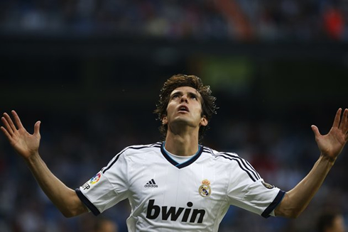 Ricardo Kaká thanking God, after scoring a goal for Real Madrid, in 2013