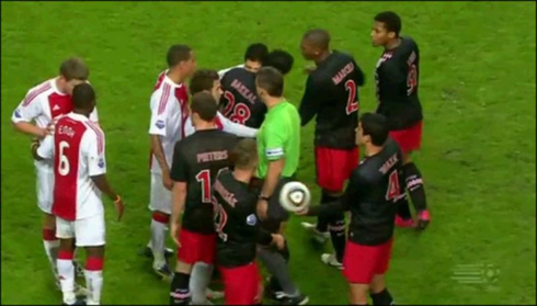 Luis Suárez bites Otman Bakkal, in Ajax vs PSV in 2010