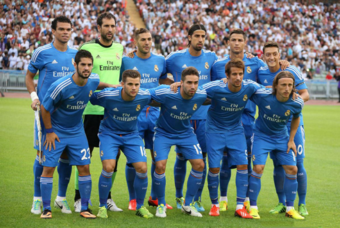 Real Madrid line-up for the game against PSG, in 2013-2014