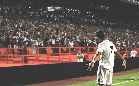 Cristiano Ronaldo new and unique goal celebration in Real Madrid 2013
