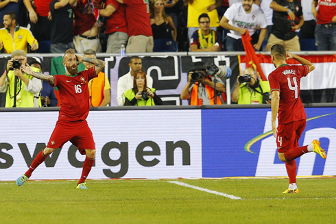 Raúl Meireles and Miguel Veloso showing off their unusual haircuts and hair styles