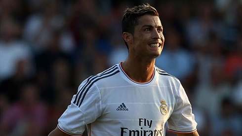 Cristiano Ronaldo happy in Real Madrid 2013-2014