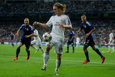 Luka Modric talented ball control, in Real Madrid 2013-2014