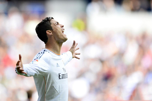 Cristiano Ronaldo with his arms open, screaming and shouting